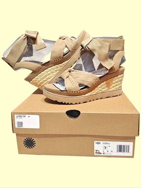 🚺 7 US — UGG Ileana Wrap Espadrille Wedge Sandals [SAND/BEIGE] 1152669